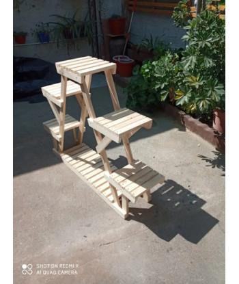 Estante Para Plantas Interiores En Forma De Triángulo